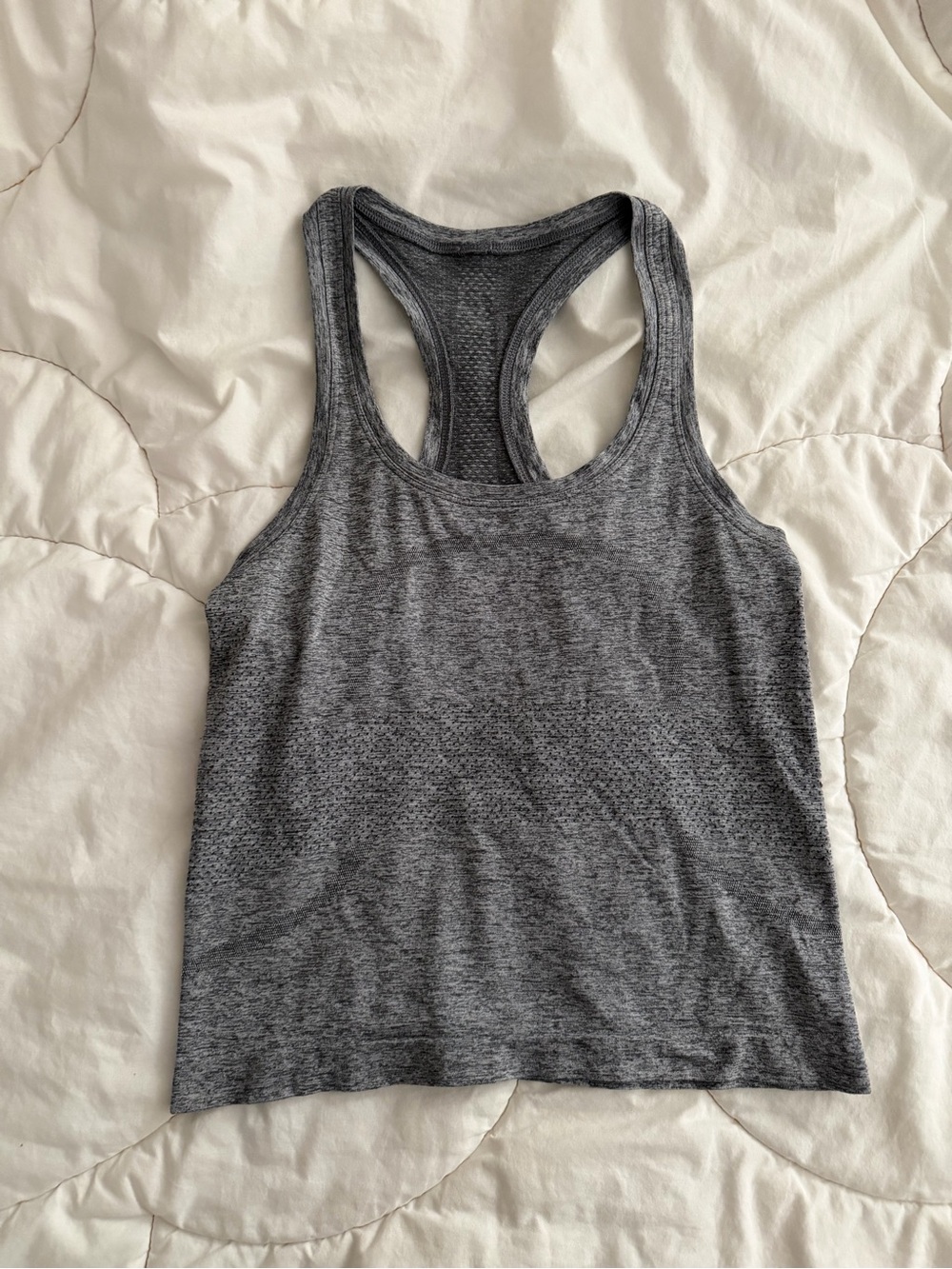 lululemon gray swiftly tank race length size 4